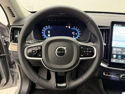 Certified 2025 Volvo XC90 B6 Plus image 16
