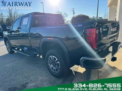 Used 2024 GMC Sierra 2500 SLT w/ SLT Premium Package image 8