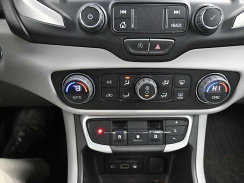 Used 2022 GMC Terrain SLE w/ Driver Convenience Package image 22