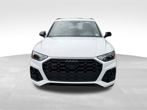 Certified 2023 Audi SQ5 Premium Plus w/ Premium Plus Package AWD/4WD image 2