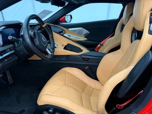 Used 2024 Chevrolet Corvette Stingray Preferred Cpe image 11