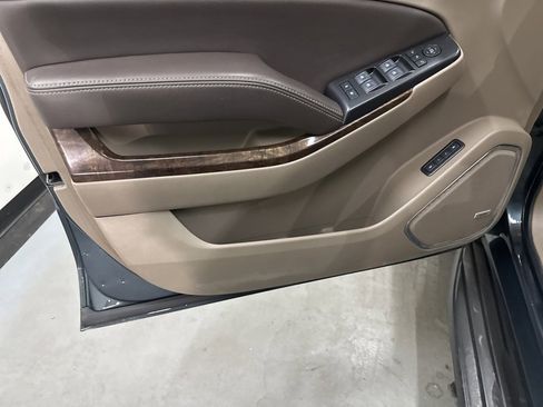 Used 2020 Chevrolet Tahoe LT image 42