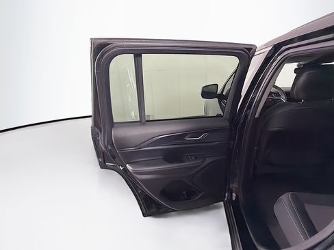 Used 2023 Jeep Grand Cherokee Laredo RWD image 25