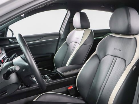 Used 2025 Kia K5 GT-Line image 23