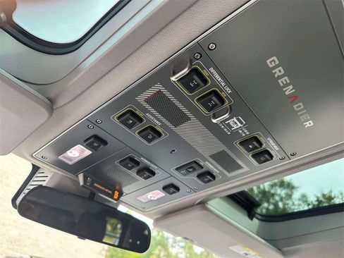 Used 2025 INEOS Grenadier Fieldmaster Edition image 34