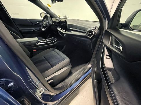 Used 2026 Chevrolet Equinox LT AWD/4WD image 23