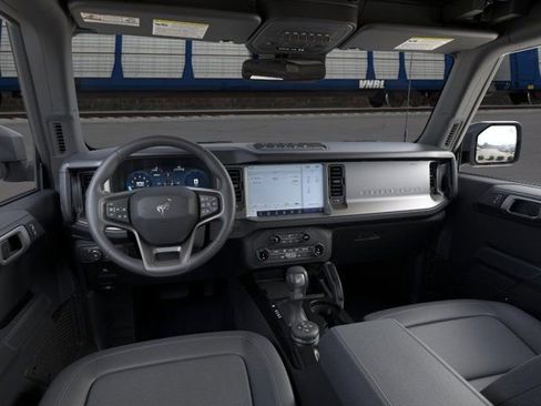 New 2026 Ford Bronco Badlands AWD/4WD image 9