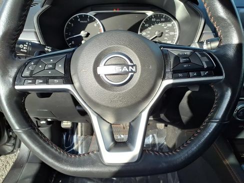 Used 2023 Nissan Altima 2.5 SR FWD image 11