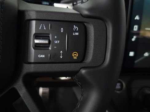 Certified 2026 Land Rover Defender 110 V8 AWD/4WD image 18