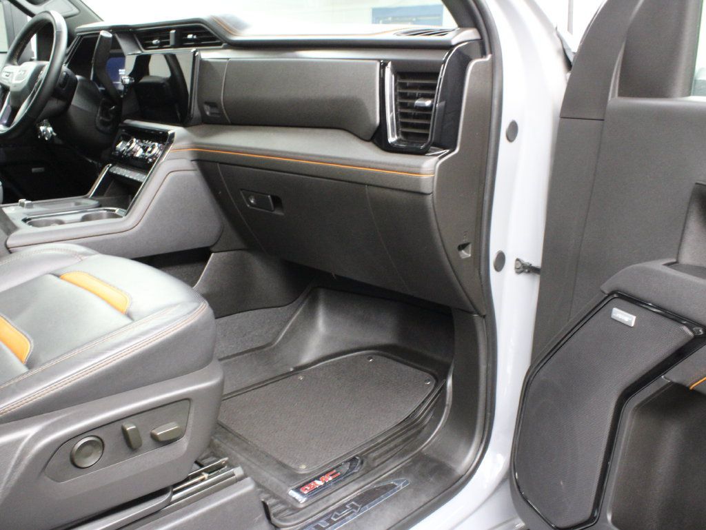 Used 2025 GMC Sierra 2500 AT4 AWD/4WD image 41