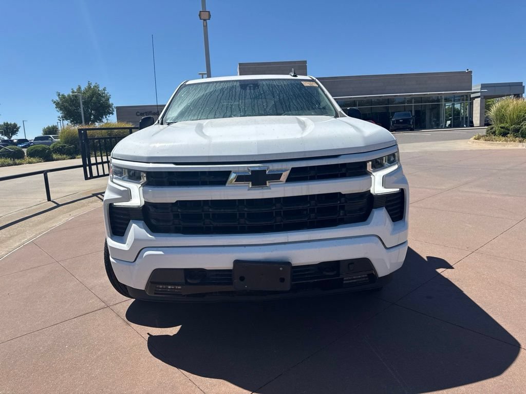 Used 2023 Chevrolet Silverado 1500 RST AWD/4WD image 2
