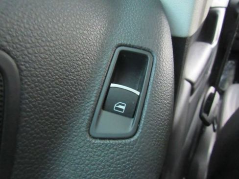 Used 2017 Volkswagen Tiguan Wolfsburg Edition image 29
