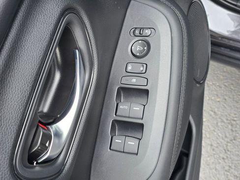 New 2026 Honda HR-V LX image 14