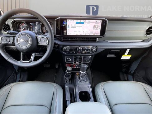 New 2026 Jeep Gladiator Mojave AWD/4WD image 10