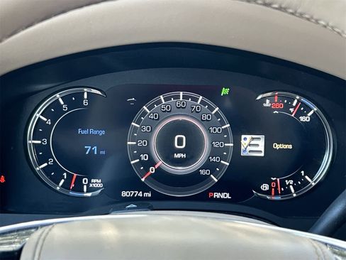 Used 2018 Cadillac Escalade Platinum image 18