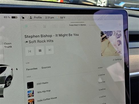 Used 2021 Tesla Model Y Long Range image 18