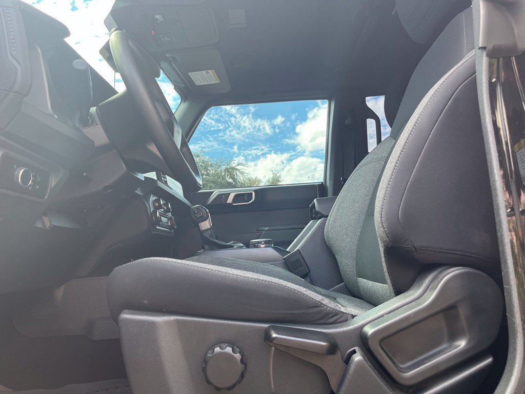 Used 2025 Ford Bronco 4-Door AWD/4WD image 7