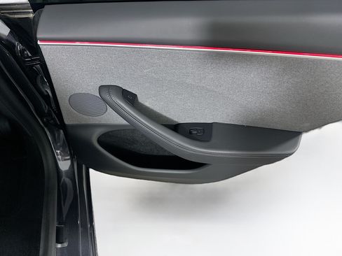 Used 2024 Tesla Model 3 Long Range RWD image 28