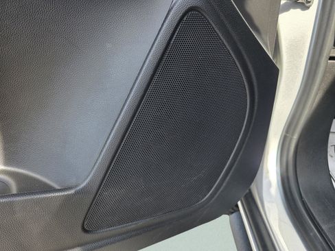 Used 2019 Chevrolet Colorado LT image 25