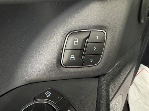 Used 2022 Ford Expedition XLT AWD/4WD image 47