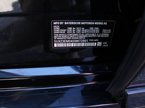 Used 2025 BMW X7 xDrive40i w/ M Sport Package AWD/4WD image 23