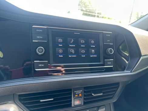 Certified 2024 Volkswagen Jetta S FWD image 14