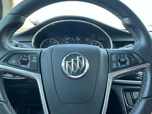 Used 2022 Buick Encore Preferred w/ Safety Package image 32