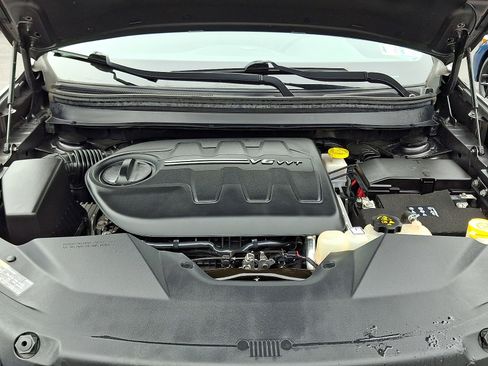 Used 2020 Jeep Cherokee Latitude Lux w/ Comfort/Convenience Group image 29