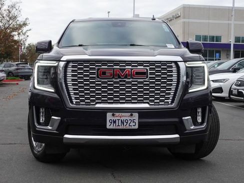 Used 2024 GMC Yukon XL Denali AWD/4WD image 3