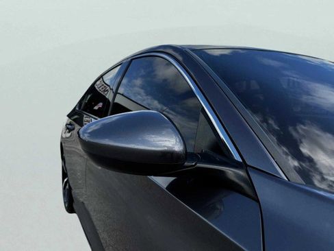 Used 2019 Honda Accord Sport image 7