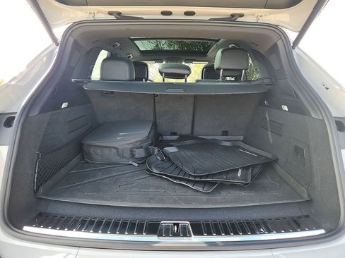 Certified 2025 Porsche Cayenne E-Hybrid image 28