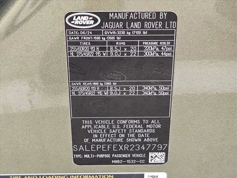 Used 2024 Land Rover Defender 110 SE image 23