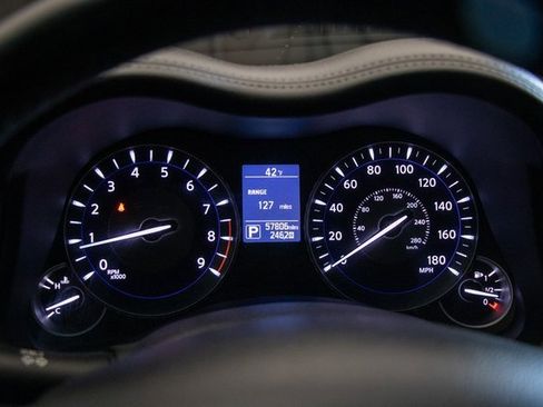 Used 2016 INFINITI Q70 3.7 w/ Deluxe Touring Package image 30