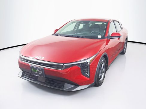 Used 2025 Kia K4 FWD image 3