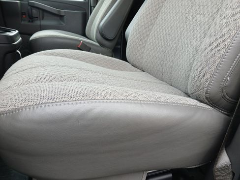 Used 2025 Chevrolet Express 2500 Extended w/ Communications Package image 15