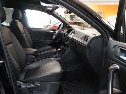 Used 2023 Volkswagen Tiguan SE R-Line AWD/4WD image 34