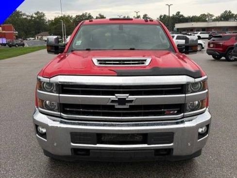Used 2019 Chevrolet Silverado 2500 LTZ w/ Duramax Plus Package AWD/4WD image 11
