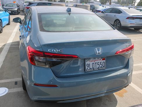 Used 2024 Honda Civic Sport image 13