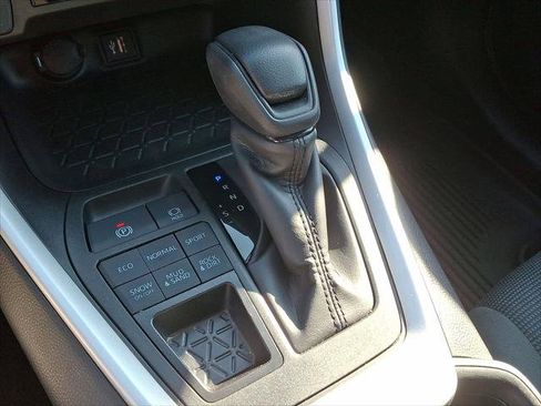 Certified 2024 Toyota RAV4 LE AWD/4WD image 14