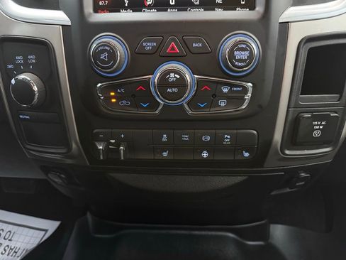 Used 2018 RAM 2500 Big Horn w/ Harvest Edition image 26