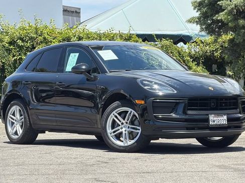 Used 2024 Porsche Macan AWD/4WD image 2