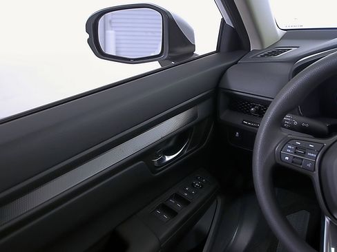 Used 2026 Honda CR-V LX image 19