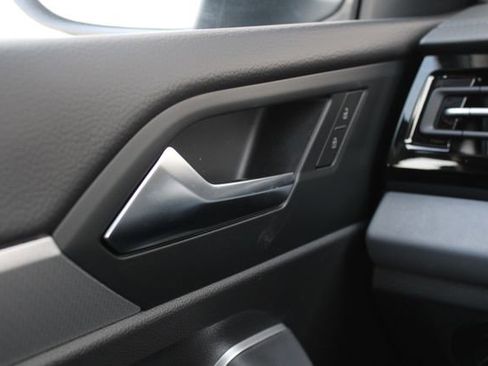 New 2026 Volkswagen Jetta SE image 6