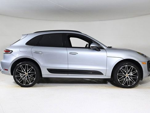 Certified 2024 Porsche Macan image 8
