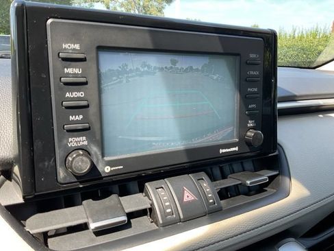 Used 2021 Toyota RAV4 XLE Premium FWD image 30