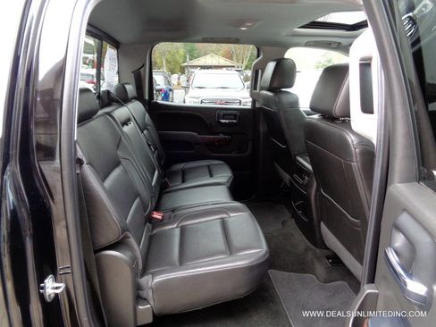 Used 2018 GMC Sierra 1500 SLT image 28