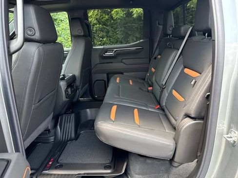 New 2026 GMC Sierra 1500 AT4 w/ AT4 Premium Package AWD/4WD image 14