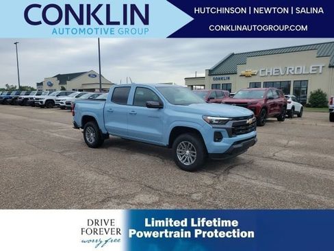 New 2025 Chevrolet Colorado LT w/ LT Convenience Package AWD/4WD image 1