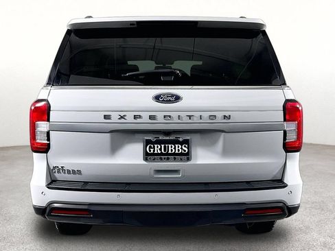 Used 2024 Ford Expedition XLT RWD image 6