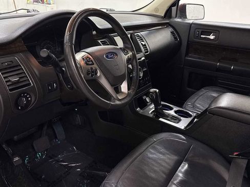 Used 2019 Ford Flex Limited image 12